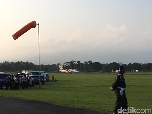 Cuma 2 Hari, Jokowi Sulap Lanud di Tasikmalaya Jadi Bandara Umum