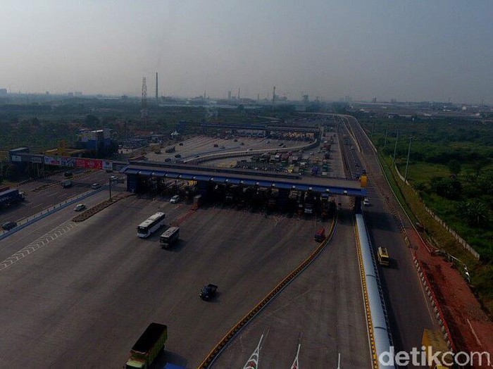 Tol Jakarta-Cikampek Lancar, Hanya Macet Jelang GT Cikarut