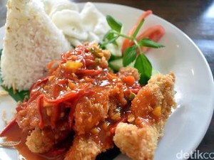 Ini 6 Tempat di Bandung yang Asyik Buat Berbuka Ramai-ramai