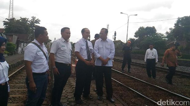 Menhub Tinjau Stasiun Tasik dan Langsung Cek WC, Ini Maksudnya
