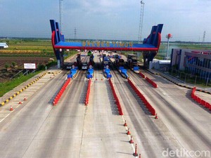 Ruas Tol Trans Jawa Yang Ditarget Rampung Tahun Ini