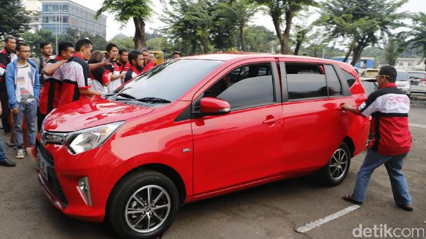  Profil  Toyota  Calya  Mobil  yang Didesain Khusus Indonesia