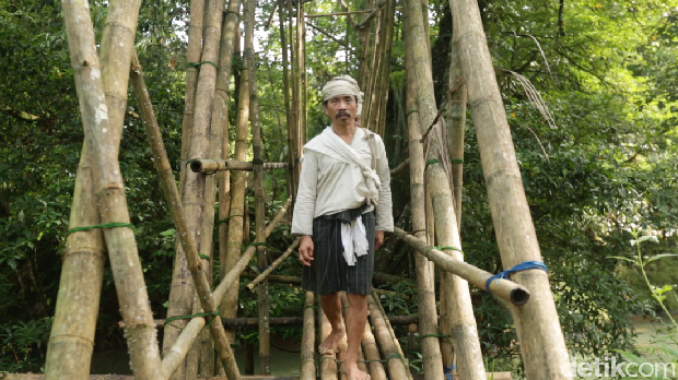 Jembatan Sungai Cijahe, pintu baru ke Baduy Dalam.