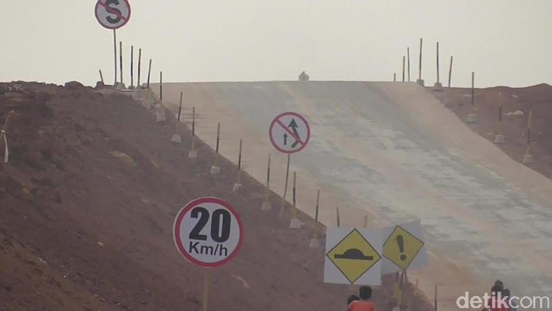 Tol Fungsional Pemalang-Batang Rampung 97%, Rambu Telah Terpasang Tol Fungsional Pemalang-Batang Rampung 97%, Rambu Telah Terpasang