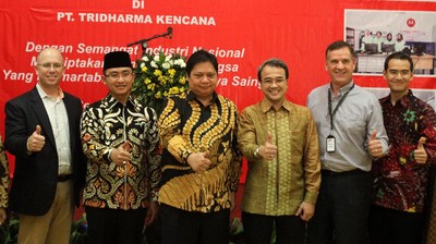 Menperin Resmikan Pabrik Lenovo-Motorola di Banten