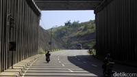Untuk mengantisipasi mecet di Nagreg selama arus mudik lebaran 2017, Polres Bandung akan menerapkan sistem satu arah. Pemberlakuan satu arah akan diberlakukan kurang lebih selama 30 menit apabila terjadi antrean panjang dari mulai perbatasan Garut sampai Polsek Nagreg. Begitu juga arus sebaliknya, apabila terjadi antrean panjang maka akan diberlakukan satu arah.