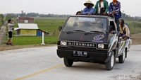Jalur tol ini, nantinya hanya dilalui satu arah saja, yakni untuk kendaraan dari arah Jakarta menuju Semarang dan sebaliknya pada saat arus balik nanti. 