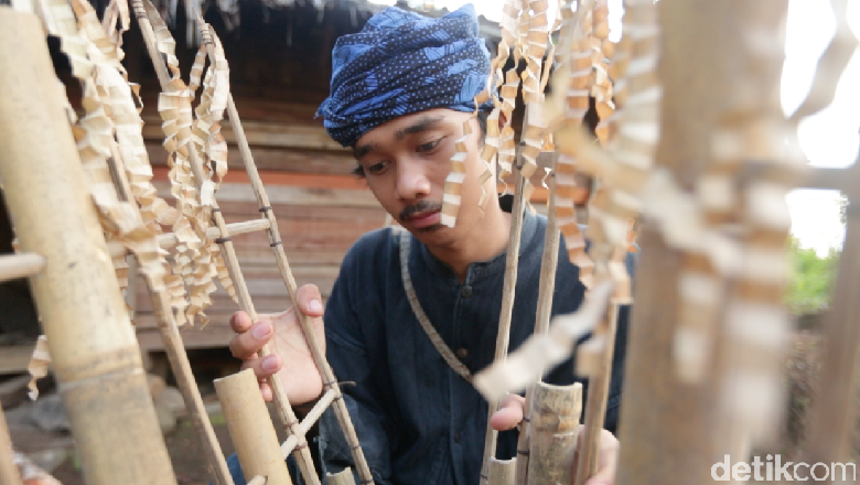 5 Alat Musik Tradisional Khas Sunda Jawa Barat