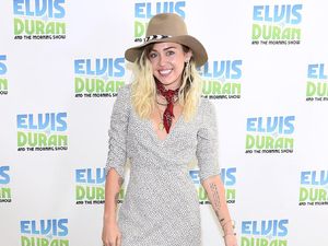 Wew, Gaya Rambut Miley Cyrus Kembali Seperti Hannah Montana