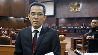 Atas pencabutan itu, Manahan menyatakan telah resmi permohonan pencabutan gugatan diterima kepaniteraan MK. Meski begitu, penetapan pencabutan permohonan tetap harus dibacakan resmi pada agenda sidang selanjutnya.