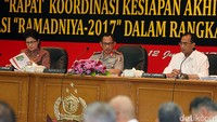 Operasi Ramadniya merupakan operasi kemanusiaan untuk mengamankan kegiatan masyarakat dalam menyambut Idul Fitri. Selain mengamankan orang, sasaran operasi juga mengamankan kegiatan hingga tempat-tempat kegiatan masyarakat.