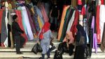 Berburu Kain Murah di Cigondewah Bandung
