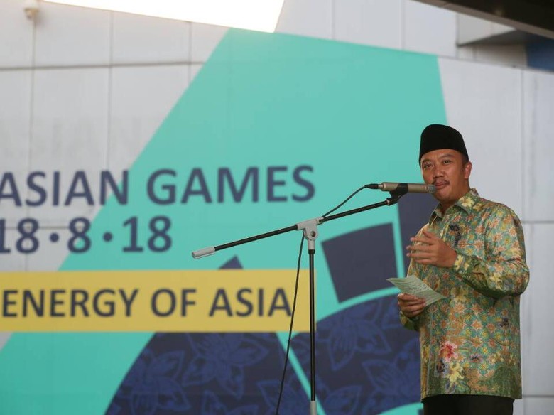 Menpora Segera Panggil Adhyaksa Minta Klarifikasi soal HTI Menpora Segera Panggil Adhyaksa Minta Klarifikasi soal HTI