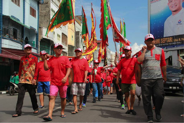 Wisatawan Antusias Saksikan #BakarTongkangFest 2017