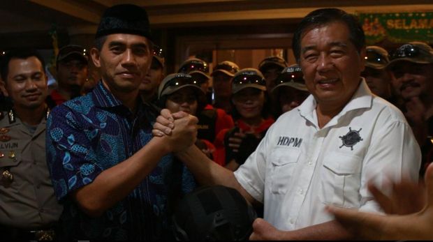 Kapolres Jakut Kombes Dwiyono (berpeci)