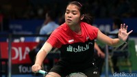 Pebulutangkis wanita Indonesia Gregoria Mariska Tunjung bertanding dengan pebulutangkis wanita asal Jerman Fabienne Deprez di ajang BCA Indonesia Open 2017 yang digelar di JCC, Jakarta, Senin (12/06/2017).