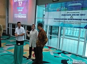 Warga Tangsel Kini Bisa Urus Perizinan Secara Online