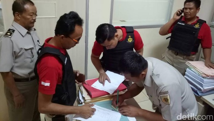 OTT BPN Surabaya II, Polisi Panggil Mantan Kepala