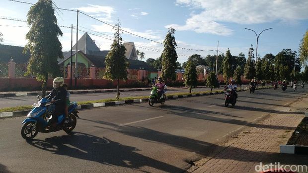 Jalan di dalam kota Merauke.