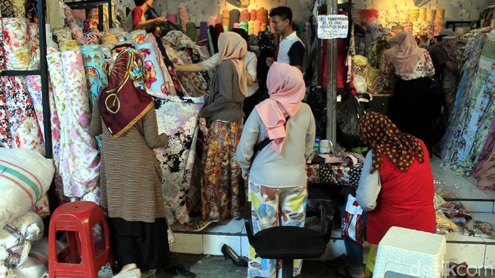 Jangan Stres, Ini Trik Agar Belanja Lebaran Bisa Jadi Momen Intim Keluarga