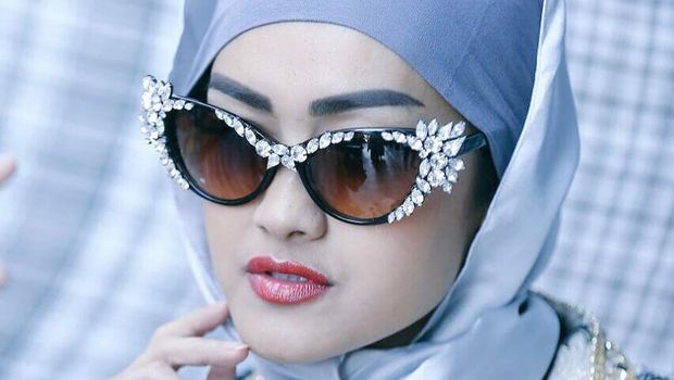 Masih Soal Jupe, Heboh Kabar Oki Setiana Dewi Anti Vaksin
