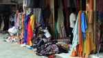 Berburu Kain Murah di Cigondewah Bandung