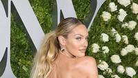 Candice Swanepoel adalah model asal Afrika Selatan. Foto: Gemma Atkinson