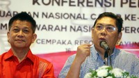 Plt Ketua Umum PB Percasi, Utut Ardianto didampingi Ketua Panitia Penyelenggara Kejurnas Catur 2017, Willy M Yose, memberikan keterangan terkait Kejurnas Catur 2017, di Jakarta, Senin (12/06/2017).