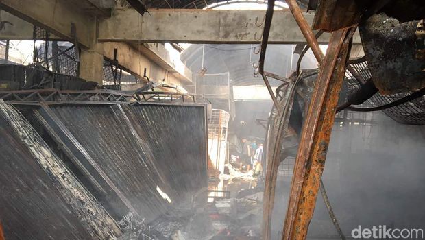 Pasar Kramat Jati pasca kebakaran