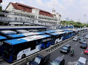 Dear Pengguna TransJ, Ini Info Penyesuaian Rute Selama Halte Harmoni Pindah