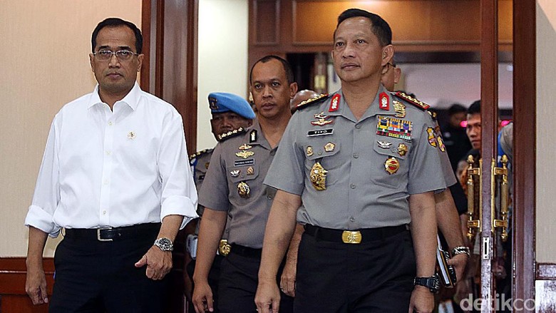 Kapolri: Serangan Teror Akhir-akhir Ini Didalangi JAD Kapolri: Serangan Teror Akhir-akhir Ini Didalangi JAD