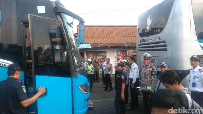Cek Terminal Cicaheum, Polisi Temukan Bus tidak Laik Jalan