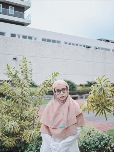 Jilbab Instan Yang Sedang Trend