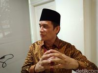 Romo Syafi'i.