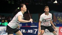 Dalam kejuaraan ini, Praveen/Debby tampil meyakinkan di game pertama.