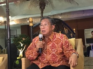 Darmin: Revisi Aturan Distribusi Premium Selesai Bulan Ini