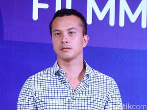 Setelah Mariana Renata, Siapa Kekasih Nicholas Saputra Kini?