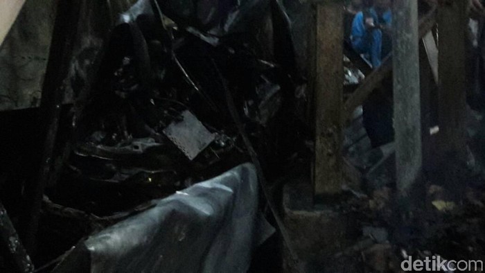 2 Korban Tewas Tabrakan Maut Kereta di Senen Berhasil Dievakuasi