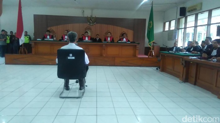 Sidang Buni Yani Dimulai, Jaksa Bacakan Surat Dakwaan