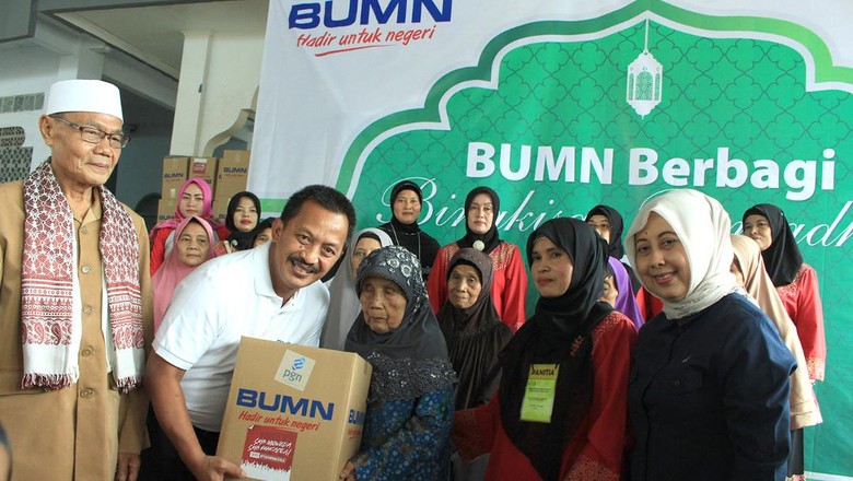 BUMN Bagikan 200 Ribu Bingkisan Ramadan di Jabodetabek