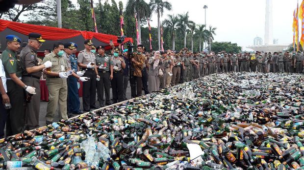 Saefullah berharap masyarakat tidak mengkonsumsi miras.