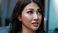 Ia mengaku sangat terpukul selepas kepergian sang sahabat, Julia Perez. Pool/Palevi S/detikFoto.