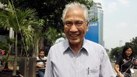 Komisi Pemberantasan Korupsi (KPK) memeriksa Kepala BPPN 2000-2001 Edwin Gerungan dalam penyidikan tindak pidana korupsi pemberian SKL kepada pemegang saham pengendali BDNI tahun 2004 sehubungan dengan pemenuhan kewajiban penyerahan aset oleh obligor BLBI kepada BPPN.