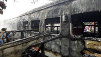 Kecelakaan terjadi akibat mobil berusaha menerobos saat kereta tengah melintas. Pool/Istimewa.