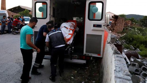 Gempa Yunani-Turki, 1 Wanita Tewas Tertimbun Reruntuhan Rumah