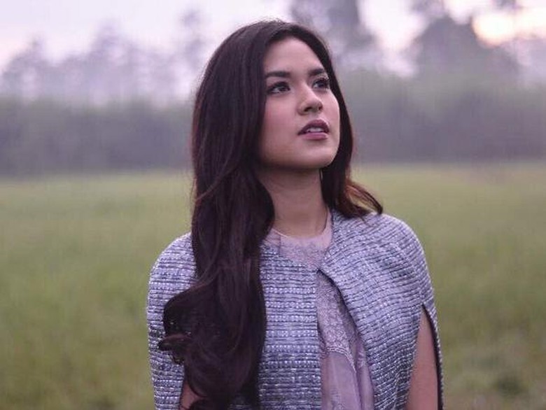 Firasat Baik Raisa Rilis Ulang Lagu Firasat Baik Raisa Rilis Ulang Lagu