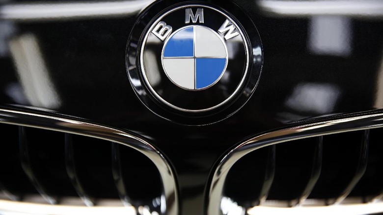 Logo mobil BMW (Foto: Rachman Haryanto) Logo mobil BMW (Foto: Rachman Haryanto)