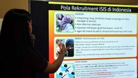Pola rekrutmen ISIS dibahas dalam diskusi itu.