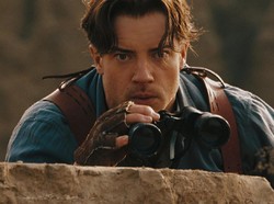 Brendan Fraser Nyaris Jadi Superman