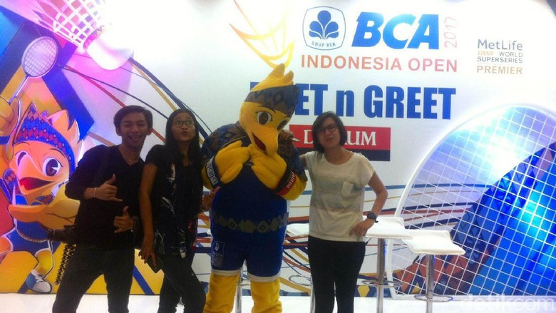 Kemeriahan Hari Kedua Indonesia Open Kemeriahan Hari Kedua Indonesia Open